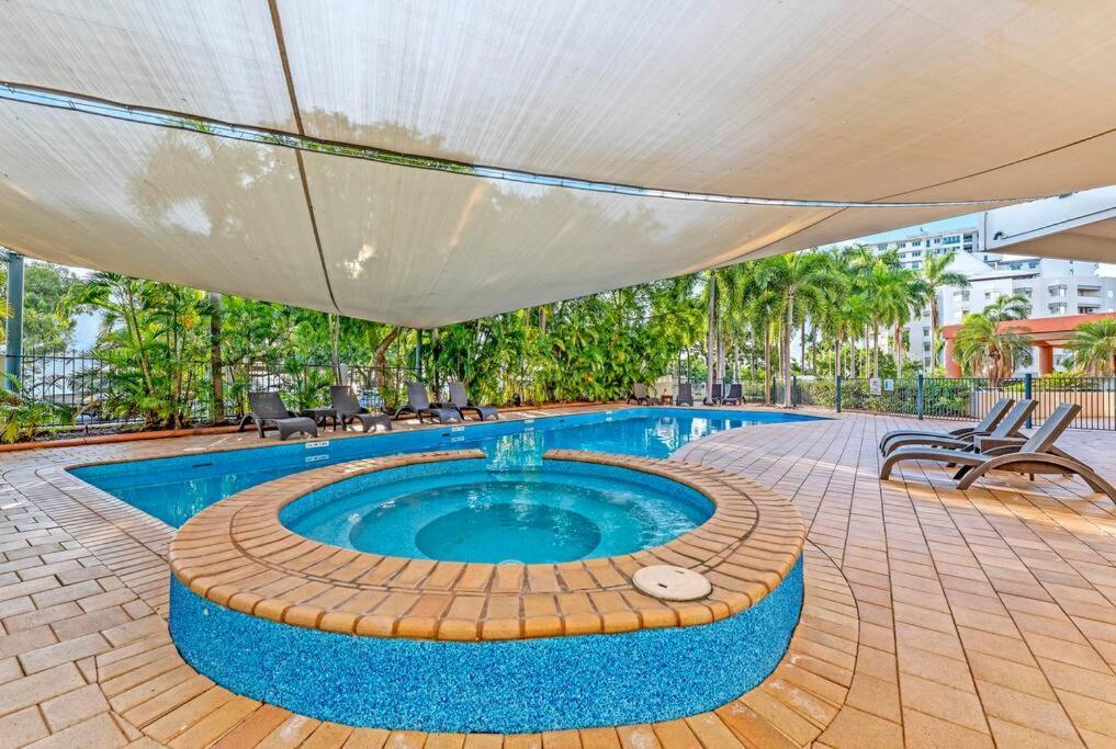 Apartment Harbourfront - King With Balcony & Pool